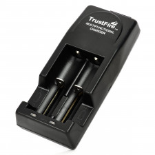 Trustfire batterij oplader TR001